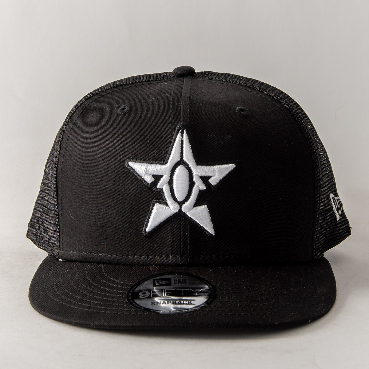 303 Boards - 303 Star New Era Retro Crown Hat (White/Navy) *SALE –