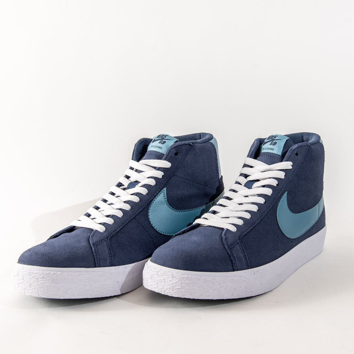 Nike sb navy best sale