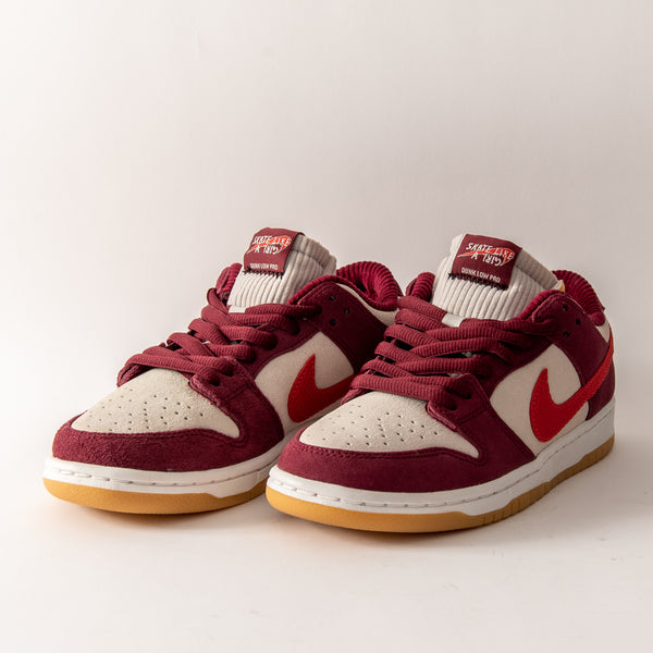 Nike SB Dunk Low QS, Skate Like a Girl