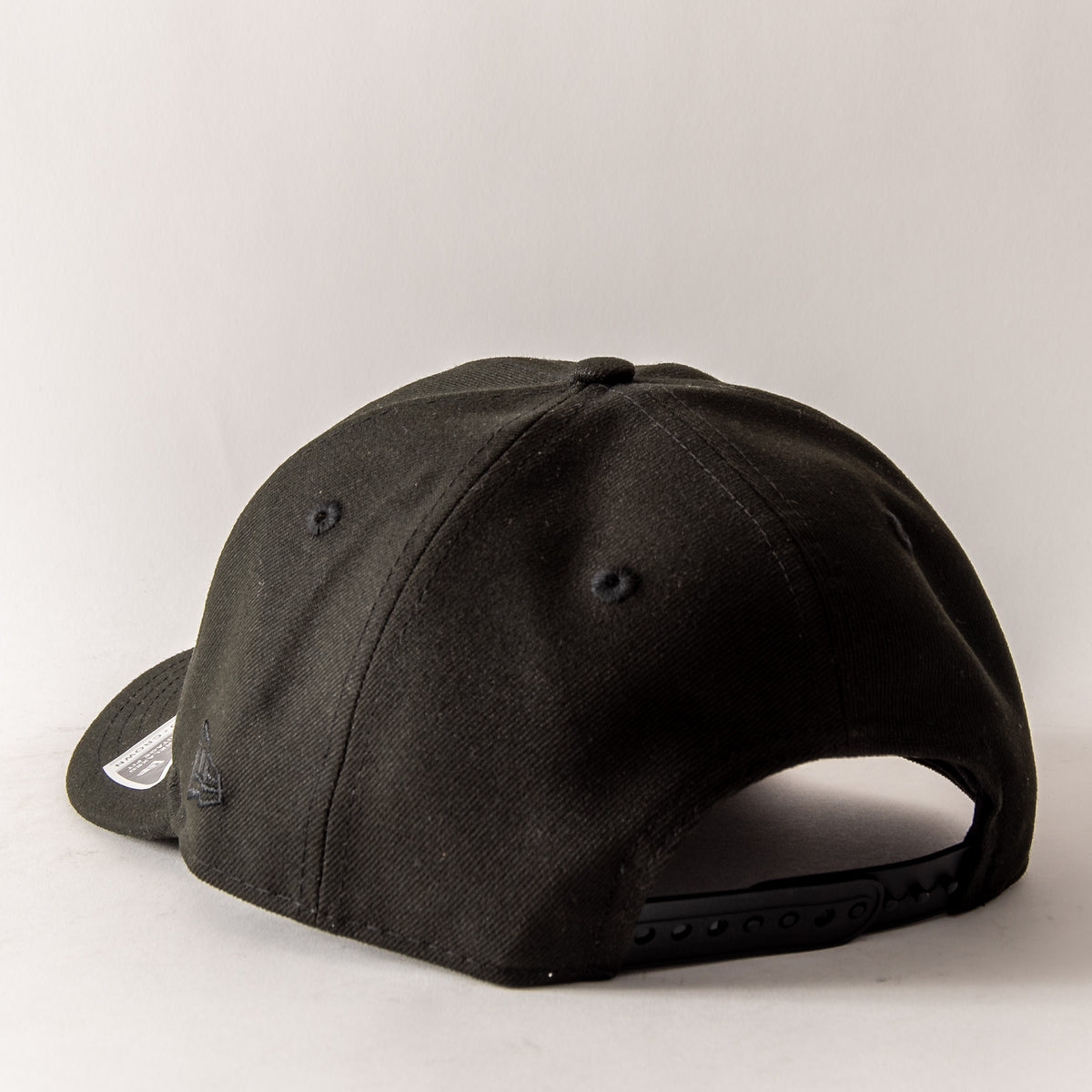 303 Boards - 303 Star New Era Retro Crown Hat (Black) – 303boards.com